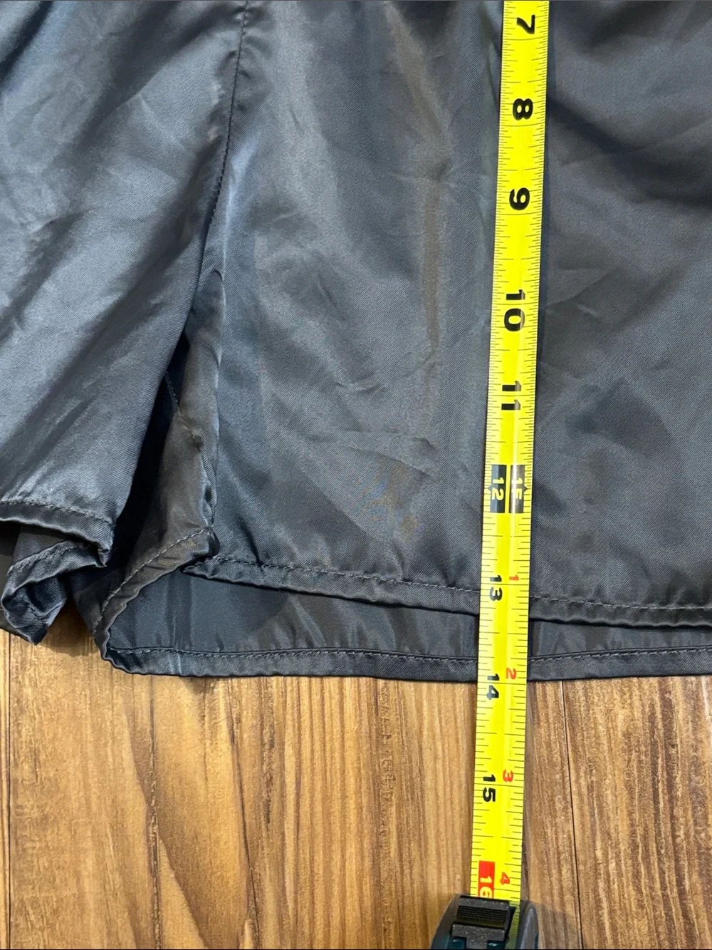 SKIMS size small utility sports shorts